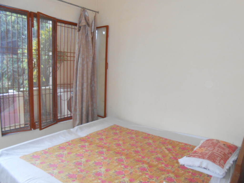 Maruti Guest House Bénarès Extérieur photo